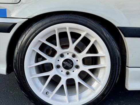 Used 1995 BMW M3 Coupe image 22