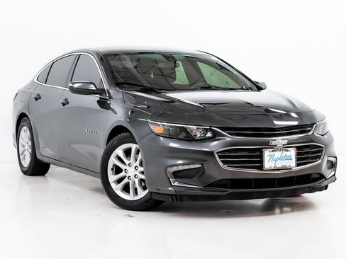 Used 2017 Chevrolet Malibu LT FWD image 6