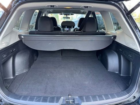 Used 2023 Subaru Forester Premium image 10