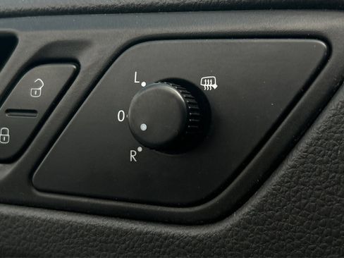 Used 2014 Volkswagen Jetta TDI Value Edition image 39