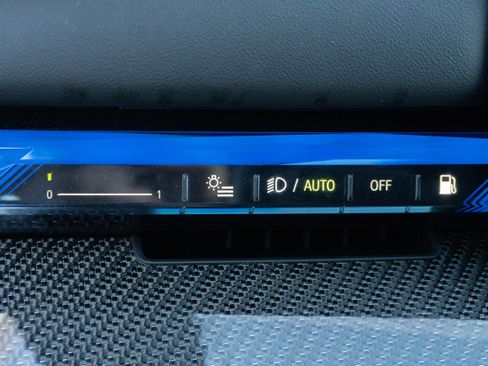 Used 2025 BMW M5 AWD/4WD image 16