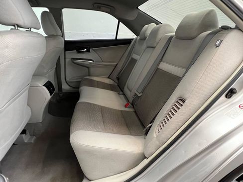Used 2013 Toyota Camry XLE FWD image 10