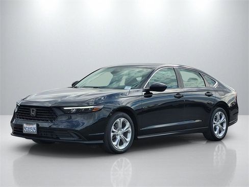 Used 2023 Honda Accord LX image 8