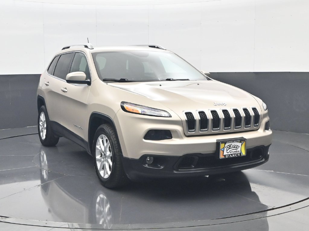 Used 2015 Jeep Cherokee Latitude w/ Comfort/Convenience Group FWD image 4
