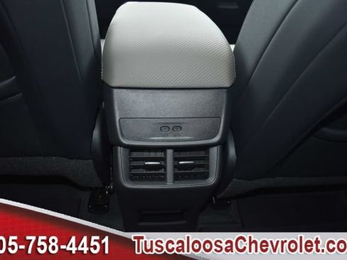 New 2026 Chevrolet Equinox LT w/ Convenience Package II FWD image 19