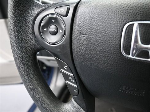 Used 2015 Honda Accord LX image 29