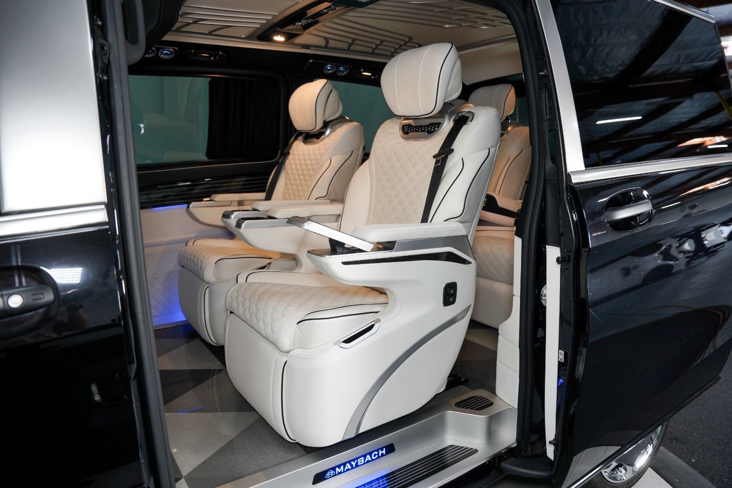 Used 2021 Mercedes-Benz Metris Passenger image 50