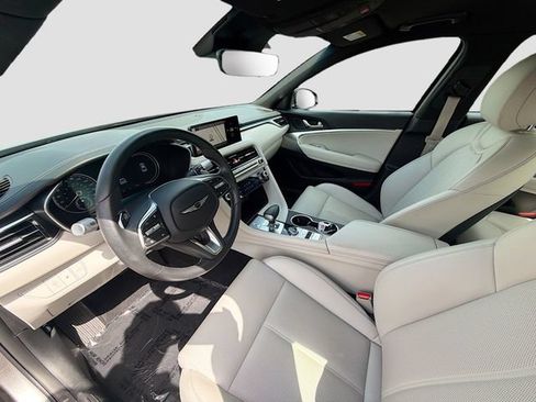 Used 2025 Genesis G70 2.5T RWD image 21