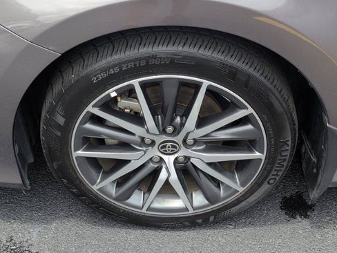 Used 2024 Toyota Camry XLE FWD image 11