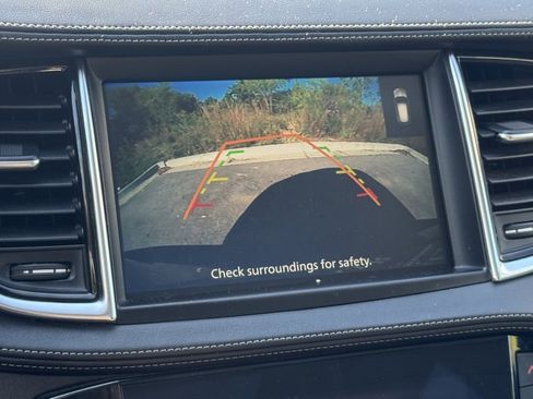 Certified 2024 INFINITI QX50 Luxe image 11