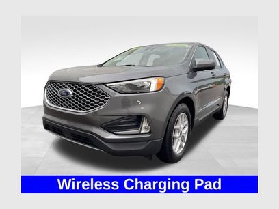 Used 2024 Ford Edge SEL w/ Convenience Package