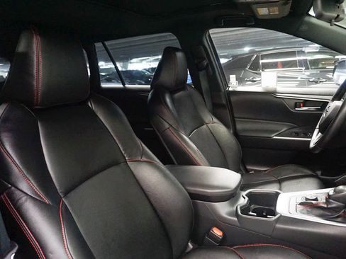 Used 2024 Toyota RAV4 SE image 19