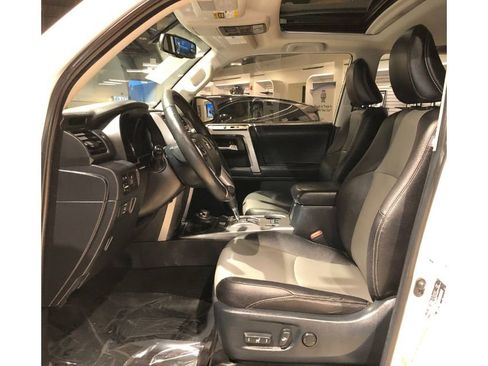 Used 2018 Toyota 4Runner SR5 Premium image 20