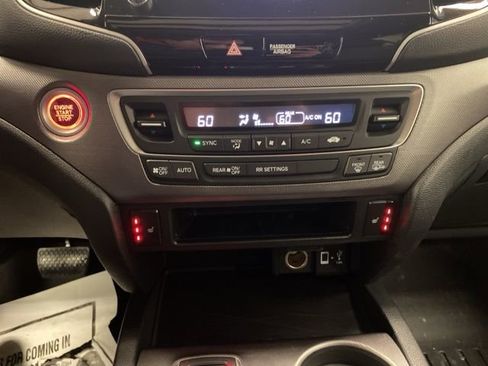 Certified 2023 Honda Ridgeline RTL image 12