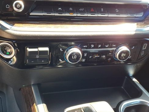 Certified 2025 GMC Sierra 1500 Elevation AWD/4WD image 19