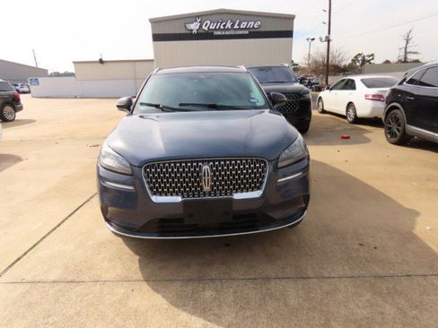 Used 2022 Lincoln Corsair Reserve w/ Elements Package image 4