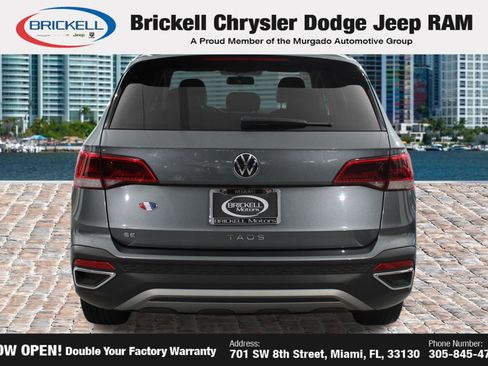 Used 2022 Volkswagen Taos SE FWD image 4