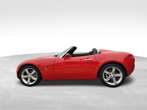Used 2006 Pontiac Solstice Convertible w/ Premium Package image 6