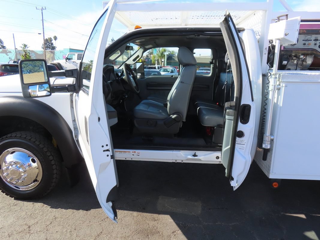 Used 2011 Ford F450 XL w/ Trailer Tow Pkg AWD/4WD image 32