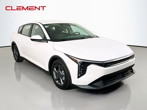 Used 2025 Kia K4 FWD image 4
