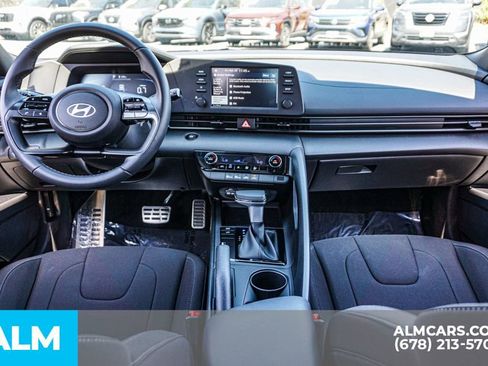 Used 2025 Hyundai Elantra Sport image 25