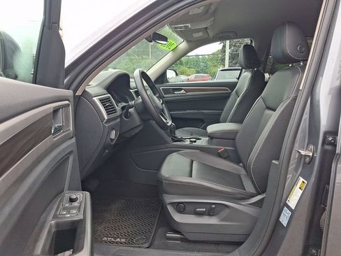 Used 2021 Volkswagen Atlas SE w/ Towing Package AWD/4WD image 13