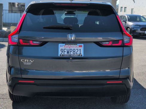Used 2023 Honda CR-V EX image 4