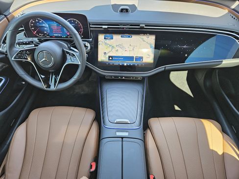 Used 2025 Mercedes-Benz E 450 4MATIC All-Terrain Wagon image 26