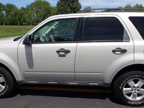 Used 2009 Ford Escape XLT AWD/4WD image 34