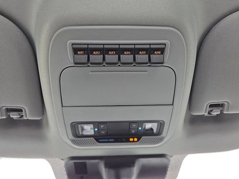 New 2026 Ford F250 XL w/ XL Chrome Package AWD/4WD image 34