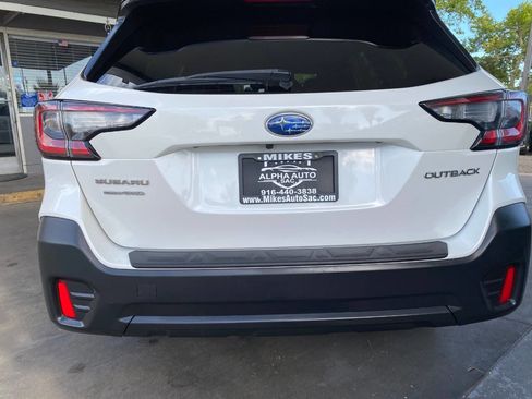 Used 2020 Subaru Outback Premium AWD/4WD image 11