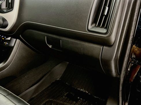 Used 2021 GMC Canyon Denali RWD image 33