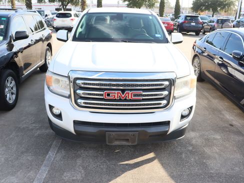Used 2018 GMC Canyon SLE w/ SLE Convenience Package image 4