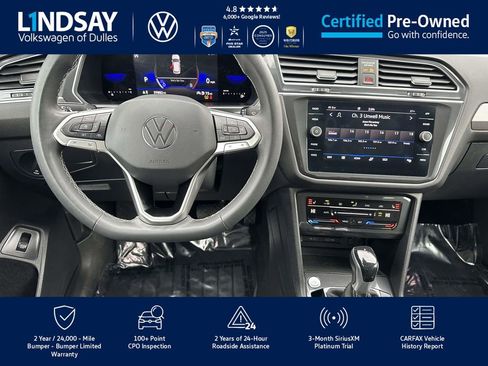 Certified 2022 Volkswagen Tiguan SE w/ Panoramic Sunroof Package image 10
