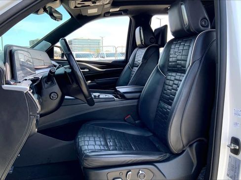 Used 2021 Cadillac Escalade Sport Platinum AWD/4WD image 8