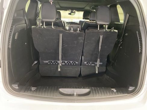 Used 2025 Chrysler Pacifica Limited FWD image 16