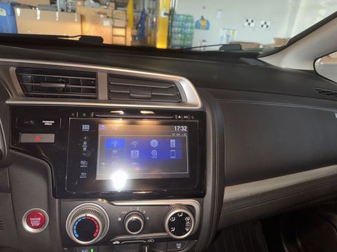 Used 2015 Honda Fit EX image 20