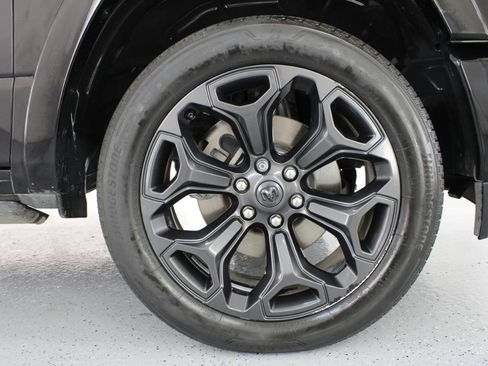 Used 2020 RAM 1500 Limited w/ Black Appearance Package image 88