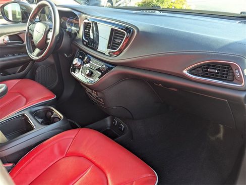 Used 2020 Chrysler Pacifica Limited w/ Quick Oder Package 2EV RED-S image 29