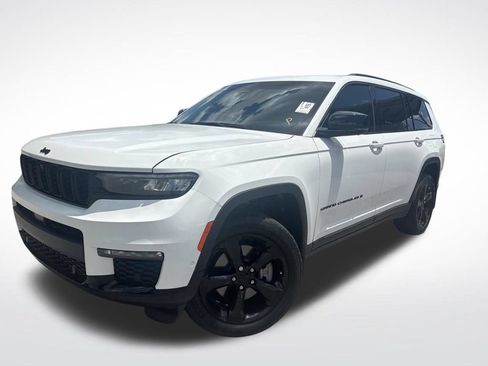 Used 2024 Jeep Grand Cherokee L Limited w/ Luxury Tech Group II AWD/4WD image 2