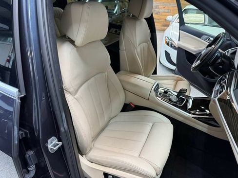 Used 2021 BMW X7 xDrive40i w/ Premium Package AWD/4WD image 36