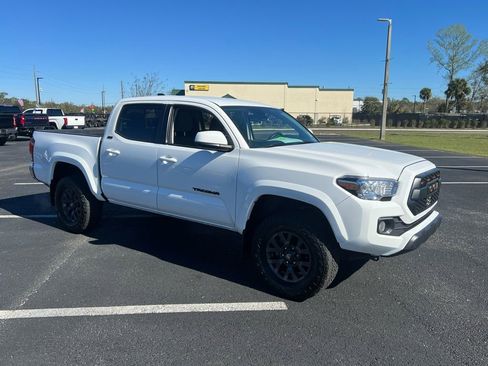 Certified 2023 Toyota Tacoma SR5 image 7
