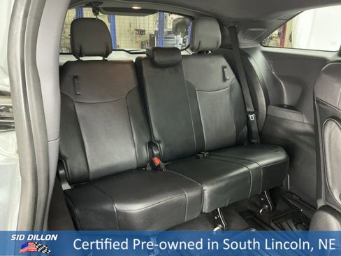 Used 2022 Toyota Sienna XLE Woodland Edition image 24