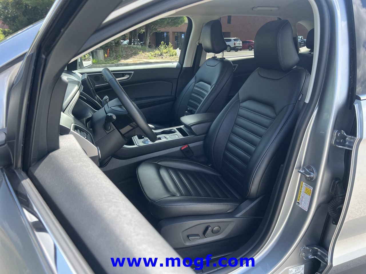Used 2024 Ford Edge SEL AWD/4WD image 19