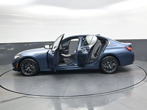 Used 2025 BMW 330i Sedan image 39