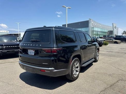 Used 2022 Jeep Wagoneer Series I w/ Convenience Group I AWD/4WD image 3