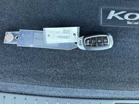 Used 2022 Hyundai Kona Limited AWD/4WD image 44