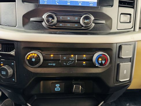 Used 2023 Ford F150 XLT image 15