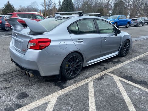Used 2018 Subaru WRX STI image 6