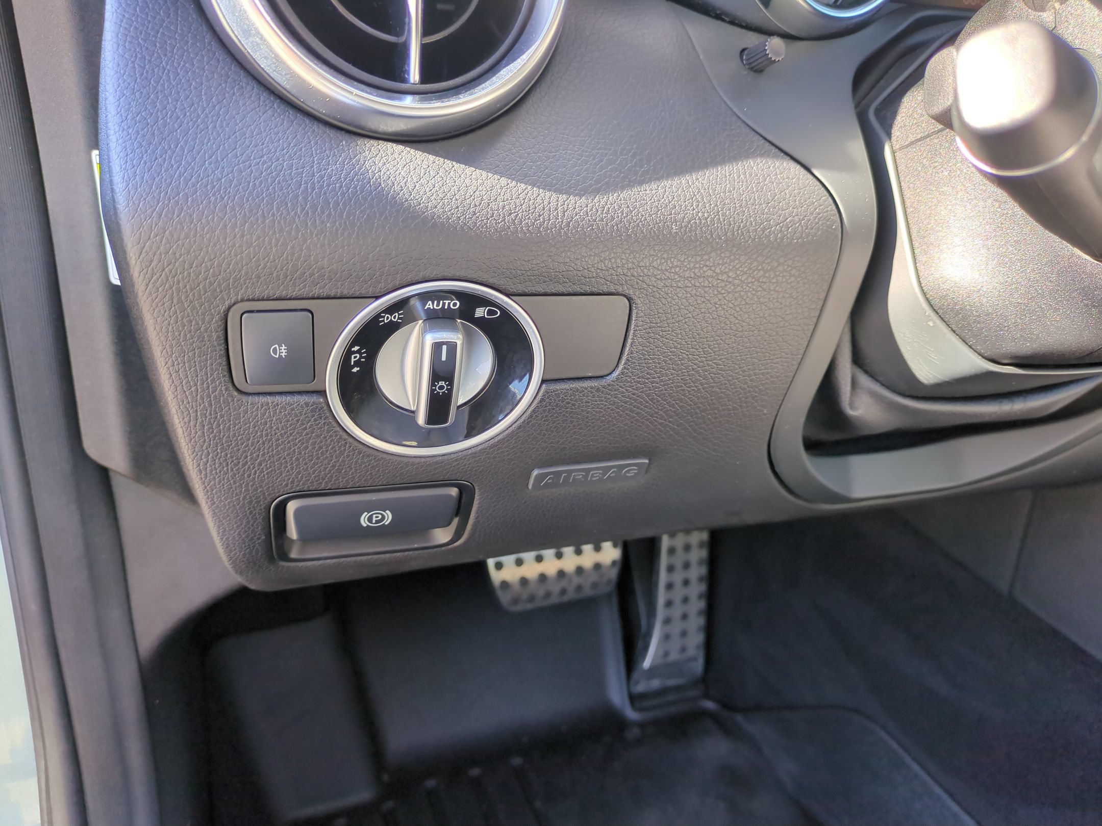Used 2013 Mercedes-Benz SLK 250 image 18